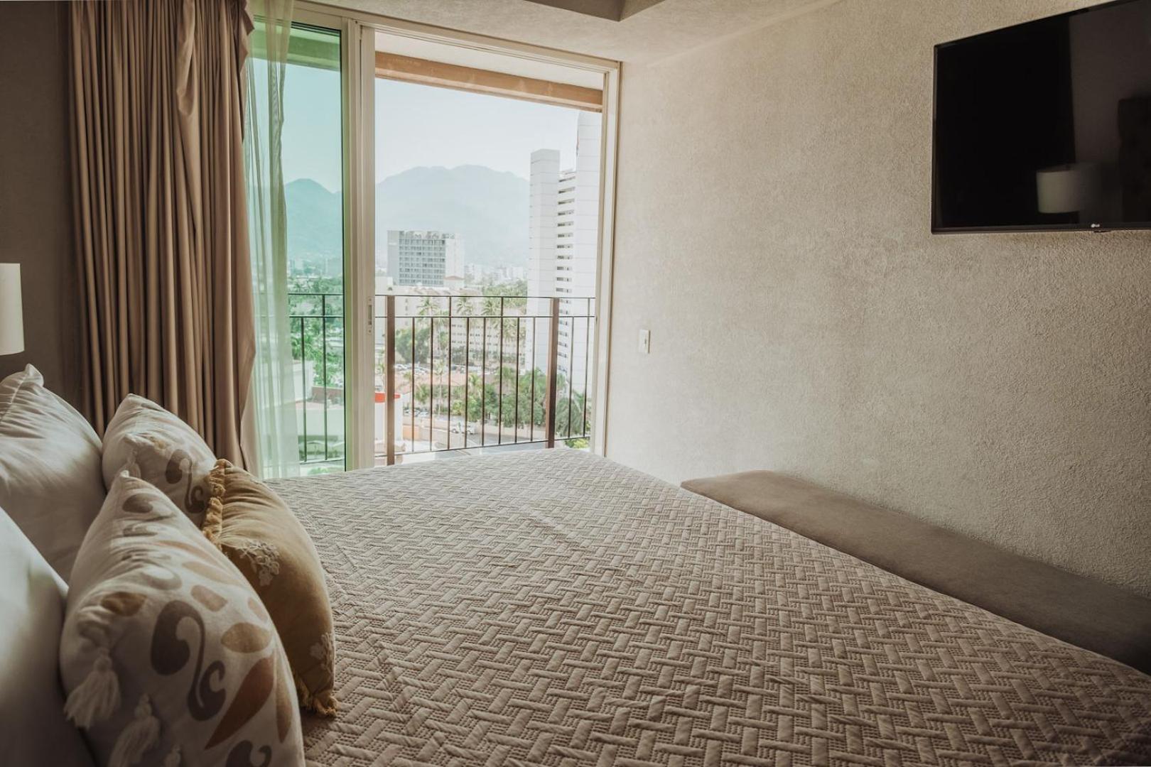 Grand Venetian Beachfront Condos Puerto Vallarta Buitenkant foto