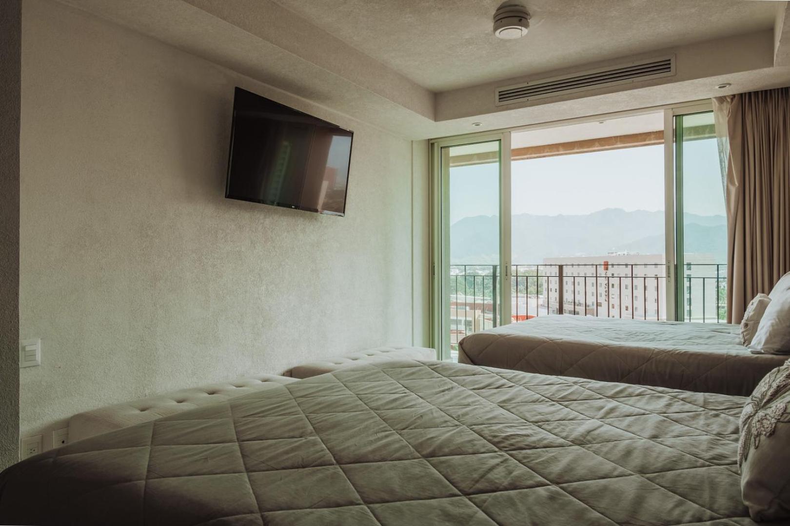 Grand Venetian Beachfront Condos Puerto Vallarta Buitenkant foto