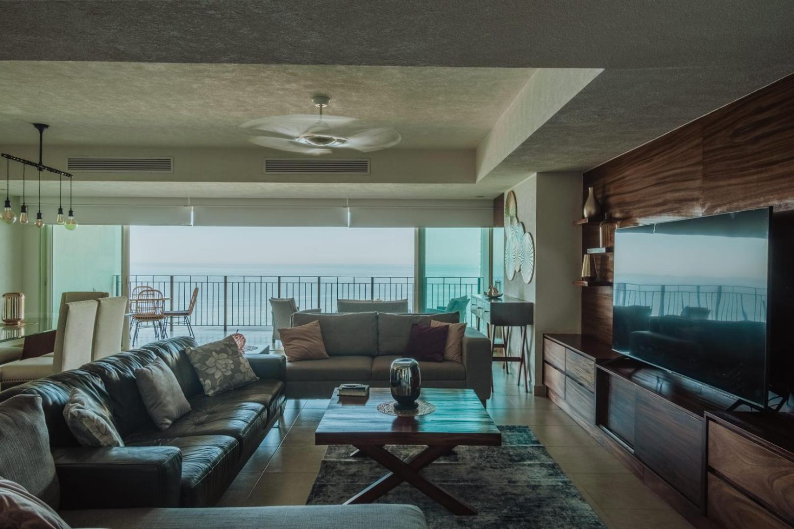 Grand Venetian Beachfront Condos Puerto Vallarta Buitenkant foto