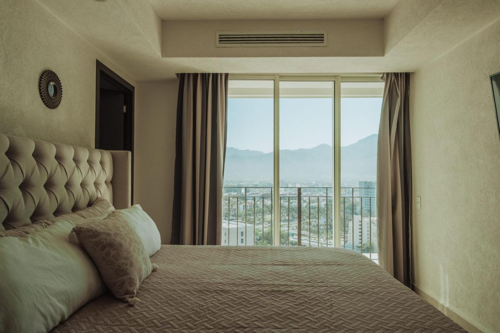 Grand Venetian Beachfront Condos Puerto Vallarta Buitenkant foto