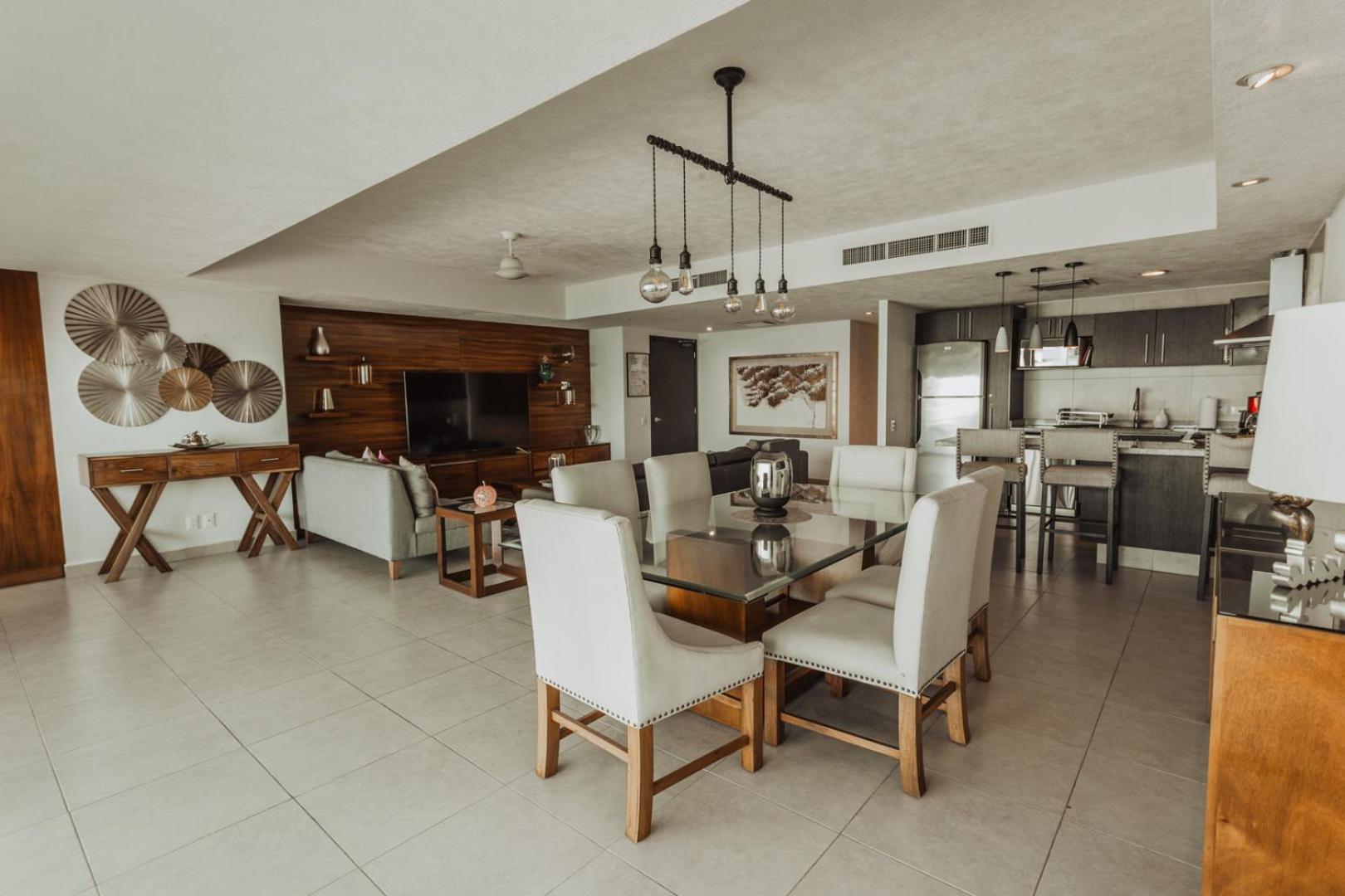 Grand Venetian Beachfront Condos Puerto Vallarta Buitenkant foto