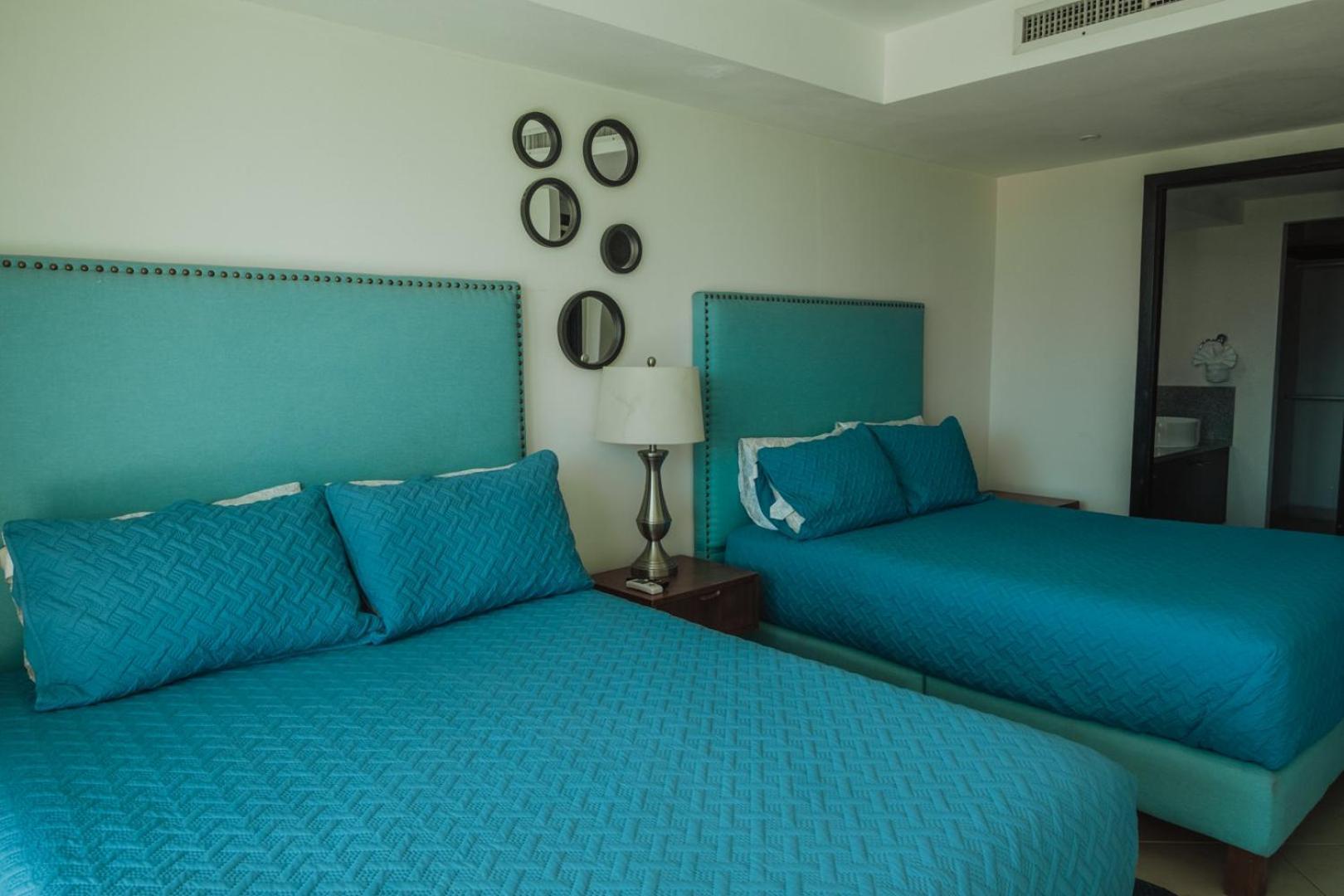 Grand Venetian Beachfront Condos Puerto Vallarta Buitenkant foto